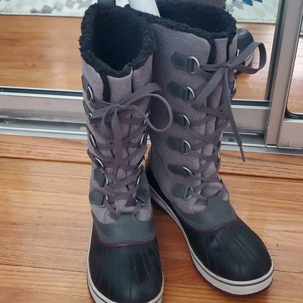 Sorel Tivoli high waterproof winter snow boots